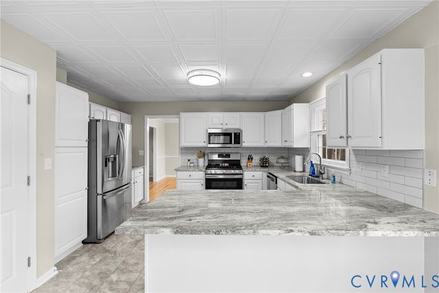 842 Hardtimes Rd, Farmville, VA 23901