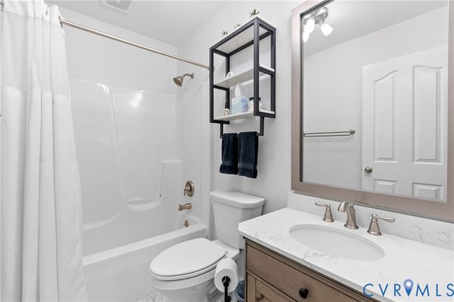 842 Hardtimes Rd, Farmville, VA 23901