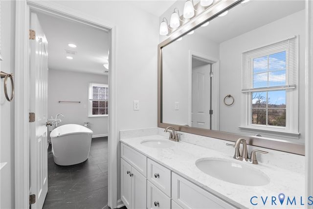 842 Hardtimes Rd, Farmville, VA 23901