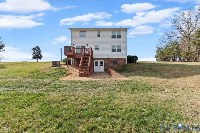 842 Hardtimes Rd, Farmville, VA 23901
