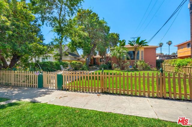 5417 S Mullen Avenue, Los Angeles, CA 90043