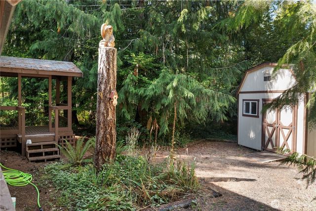 141 N Handicap Place, Hoodsport, WA 98548