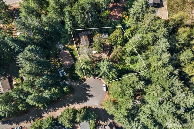 141 N Handicap Place, Hoodsport, WA 98548