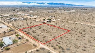 12432 La Mirada Road, Phelan, CA 92371