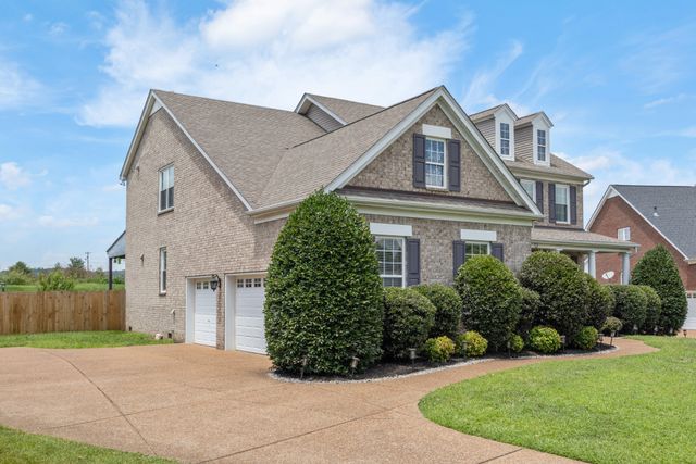 3018 Langston Pl, Spring Hill, TN 37174