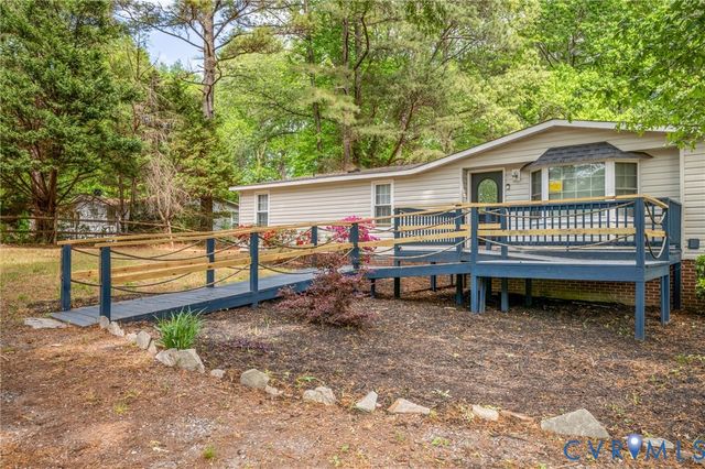 9975 Grove Ct, Gloucester, VA 23061