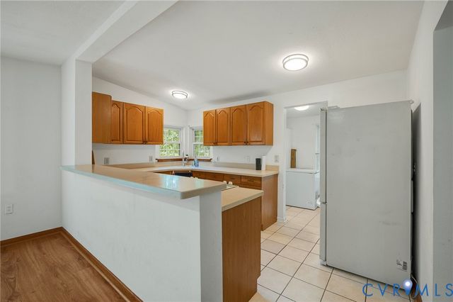 9975 Grove Ct, Gloucester, VA 23061