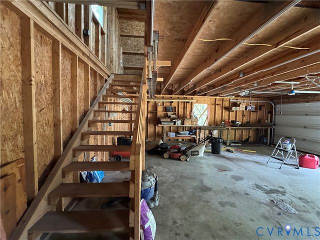 9975 Grove Ct, Gloucester, VA 23061