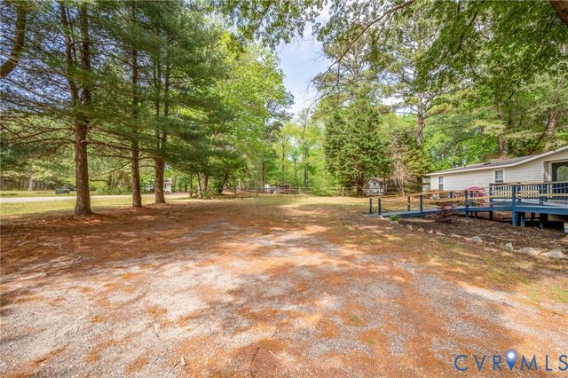 9975 Grove Ct, Gloucester, VA 23061