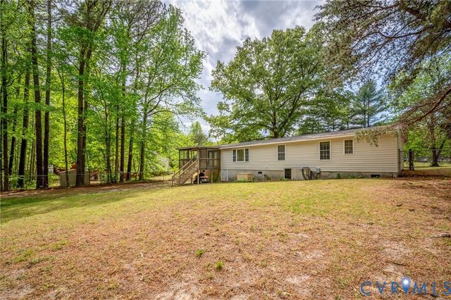 9975 Grove Ct, Gloucester, VA 23061
