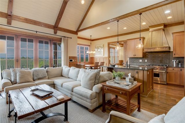 143 Button Bush Trail, Six Mile, SC 29682