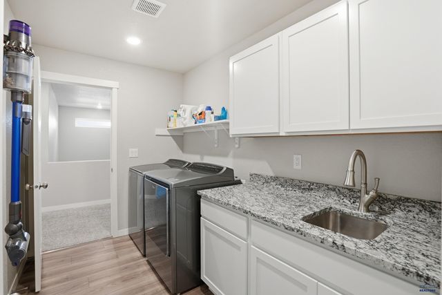 642 AARON CT, Rapid City, SD 57703
