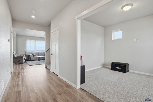 642 AARON CT, Rapid City, SD 57703