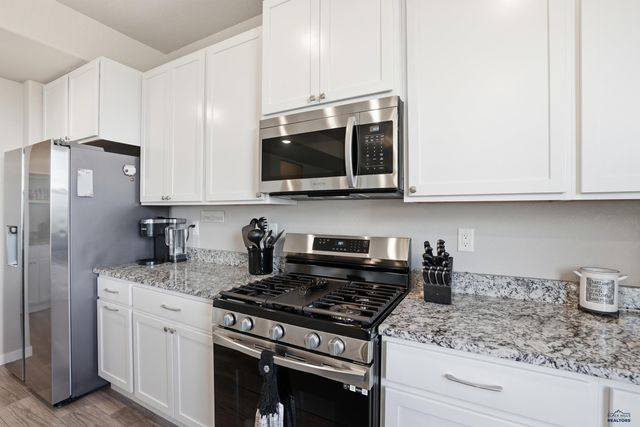 642 AARON CT, Rapid City, SD 57703