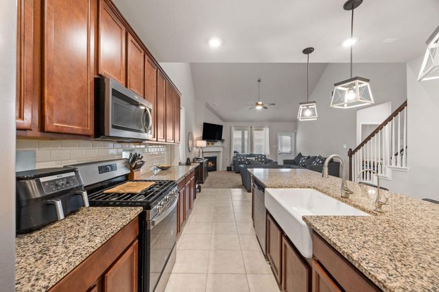 410 Weimer Lagoon Road, La Porte, TX 77571