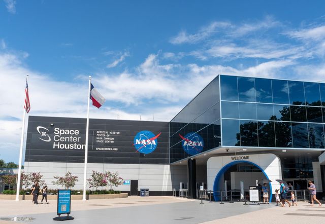 410 Weimer Lagoon Road, La Porte, TX 77571