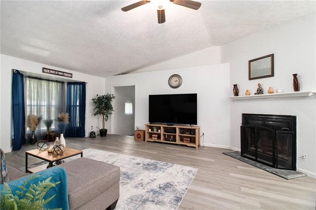 6945 Brown S Drive, Fairburn, GA 30213