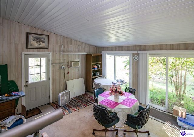 4296 Berrytown Road, Rineyville, KY 40162