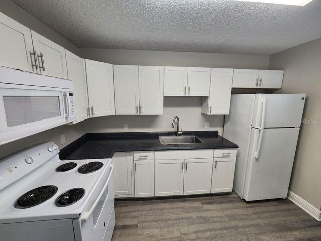 1209 62ND AVENUE E, Bradenton, FL 34203