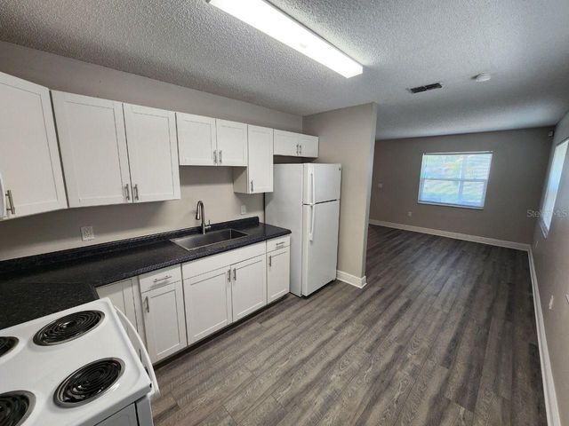 1209 62ND AVENUE E, Bradenton, FL 34203