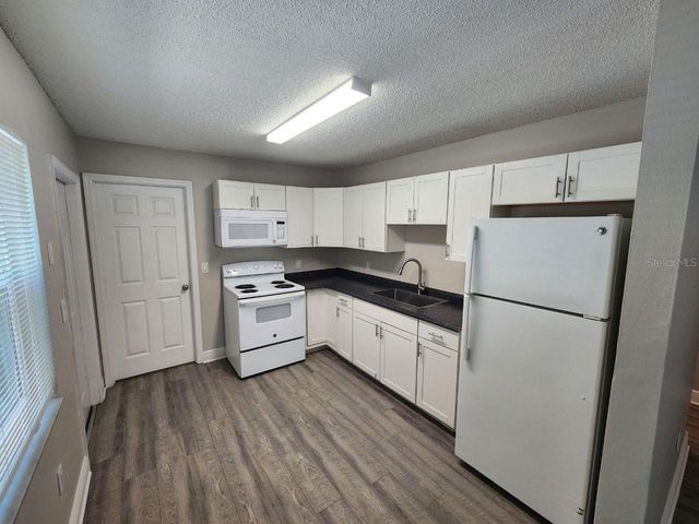 1209 62ND AVENUE E, Bradenton, FL 34203