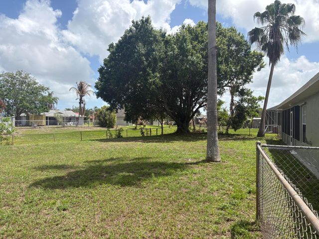 192 SW North Wakefield Circle, Port St. Lucie, Port St Lucie, FL 34953