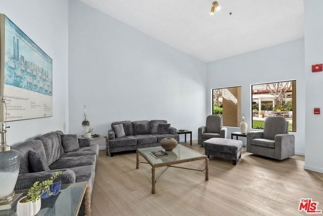 501 N Palisades Drive 103, Pacific Palisades, CA 90272