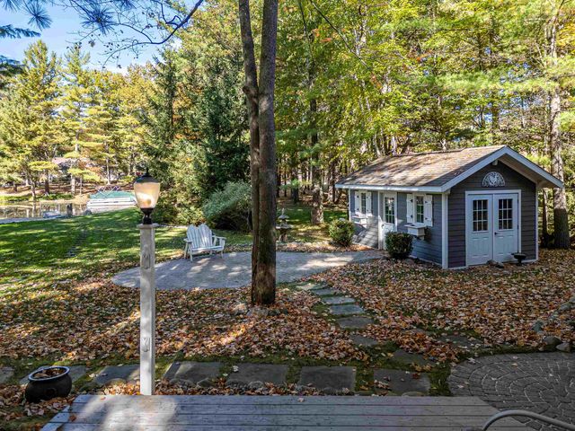 4460 Queens Way, Gladwin, MI 48624