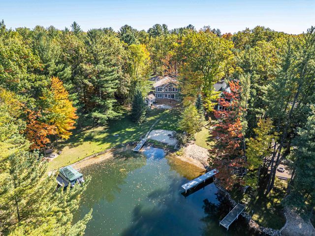 4460 Queens Way, Gladwin, MI 48624
