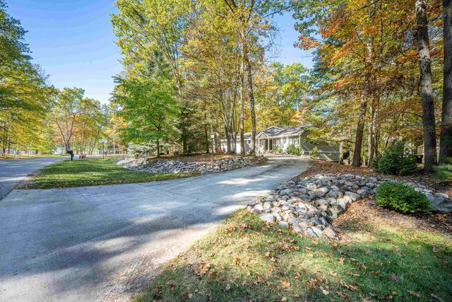 4460 Queens Way, Gladwin, MI 48624