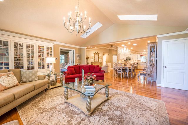 4460 Queens Way, Gladwin, MI 48624