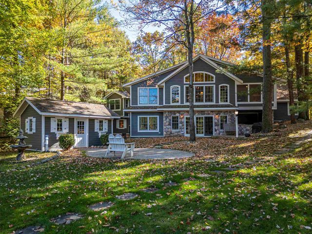 4460 Queens Way, Gladwin, MI 48624