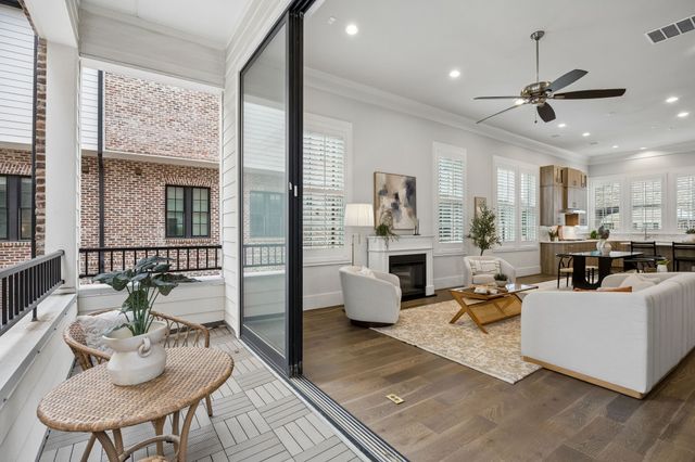 14971 Oak Street, Addison, TX 75001