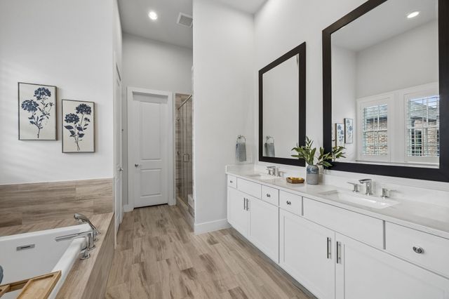 14971 Oak Street, Addison, TX 75001