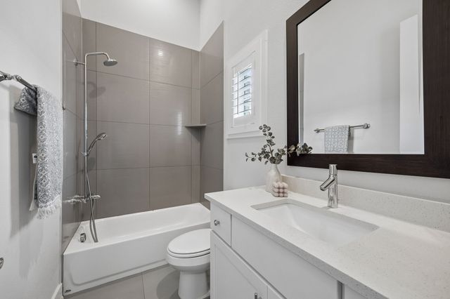 14971 Oak Street, Addison, TX 75001