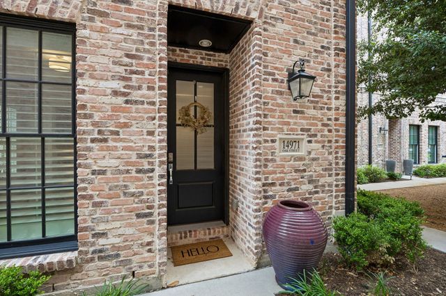 14971 Oak Street, Addison, TX 75001
