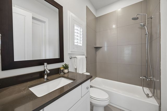 14971 Oak Street, Addison, TX 75001