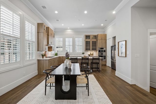14971 Oak Street, Addison, TX 75001