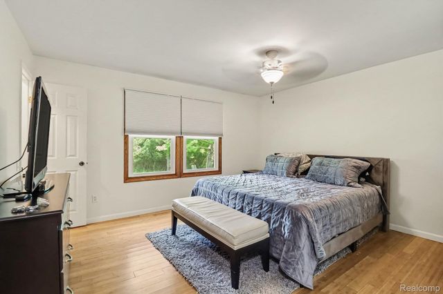 24404 Jamestowne Road, Novi, MI 48375
