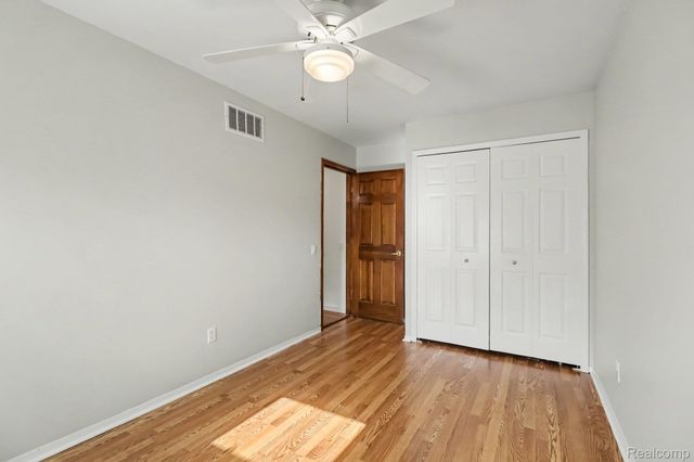24404 Jamestowne Road, Novi, MI 48375