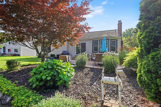 24404 Jamestowne Road, Novi, MI 48375