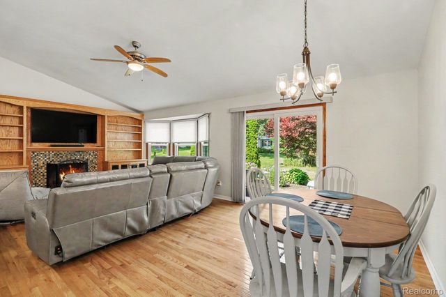 24404 Jamestowne Road, Novi, MI 48375