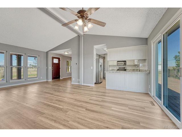 1799 Appaloosa Trl, Elizabeth, CO 80107