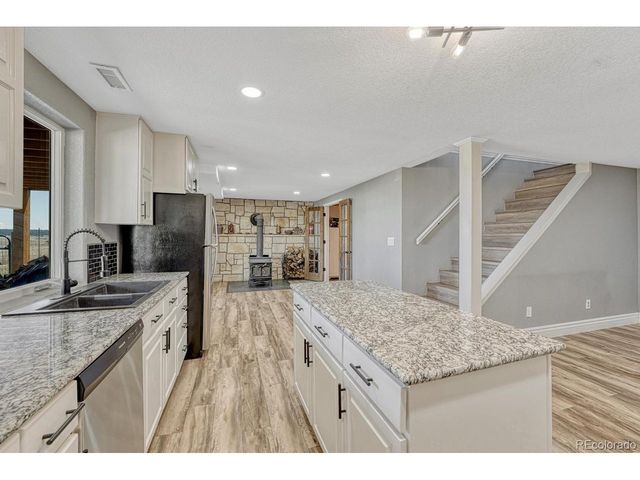 1799 Appaloosa Trl, Elizabeth, CO 80107