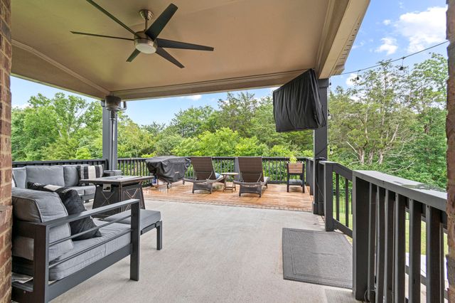 2313 Carouth Ct, Nolensville, TN 37135