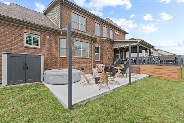 2313 Carouth Ct, Nolensville, TN 37135