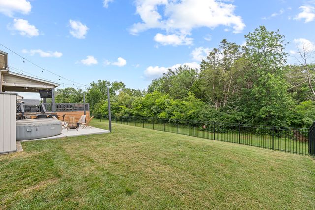 2313 Carouth Ct, Nolensville, TN 37135