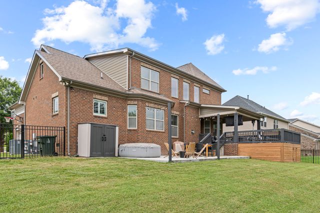2313 Carouth Ct, Nolensville, TN 37135