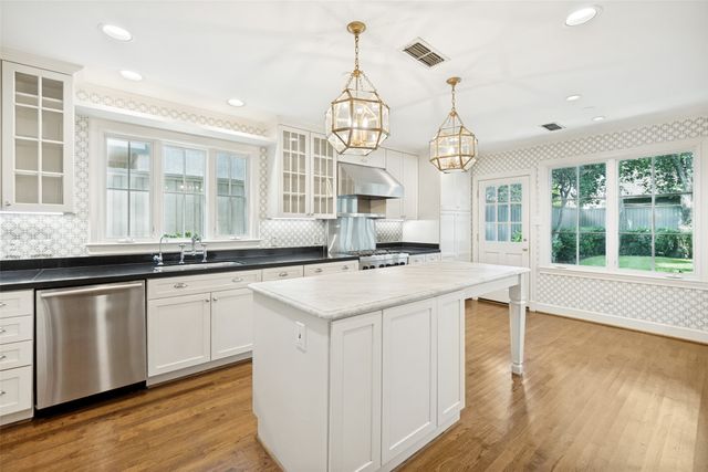 4504 Livingston Avenue, Highland Park, TX 75205