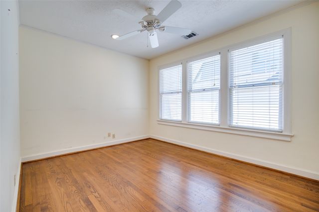 4504 Livingston Avenue, Highland Park, TX 75205
